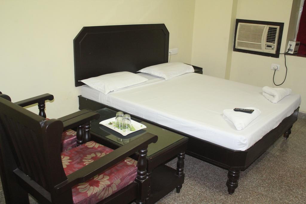 Hotel Vijayabhanu Visakhapatnam Room photo